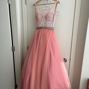Madison James  dress